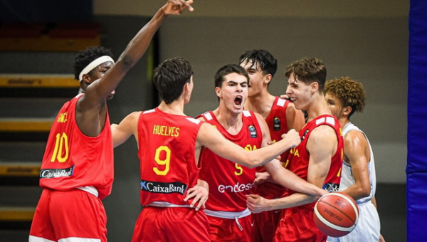 Europos 16-mečių čempionate triumfavo ispanai